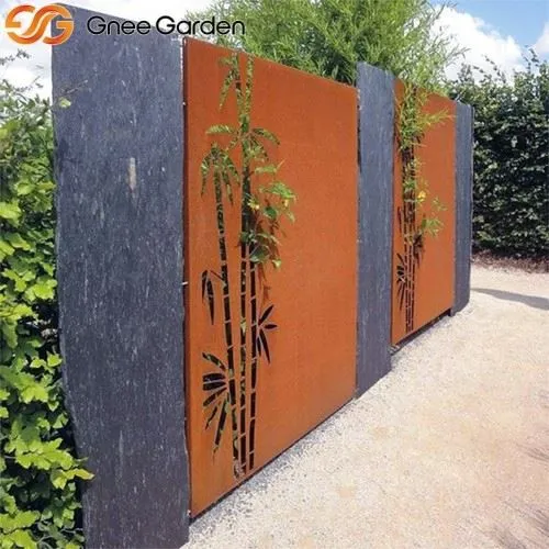 Modern-aesthetic Corten Bamboo Screen